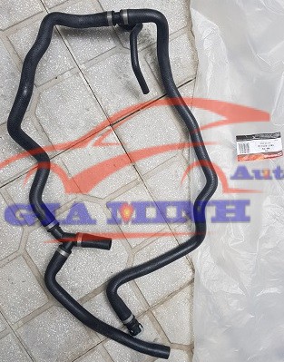 Ống dẫn nước giàn sưởi Ford Focus