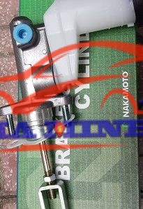 tổng côn trên isuzu dmax