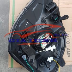 Đèn pha hyundai starex 2005