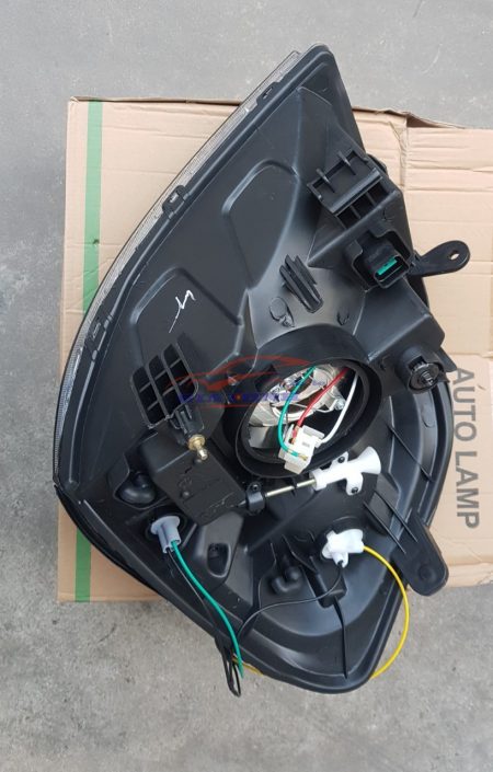 Đèn pha hyundai starex 2005