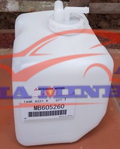 Bình nước phụ pajero