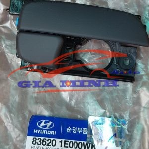 Tay mở cửa trong phải Hyundai Verna