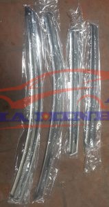 Vè che mưa Chevrolet Captiva