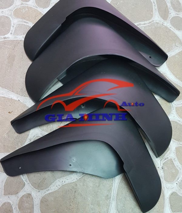 chắn bùn bánh ford focus