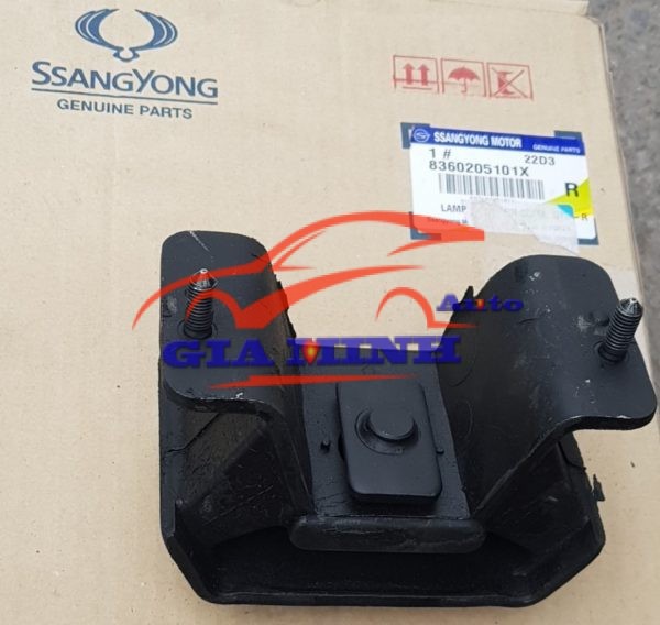 chân máy ssangyong rexton