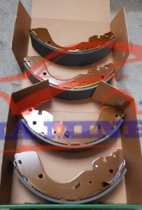 guốc phanh sau mazda bt50