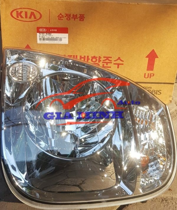 den pha trái kia bongo 3