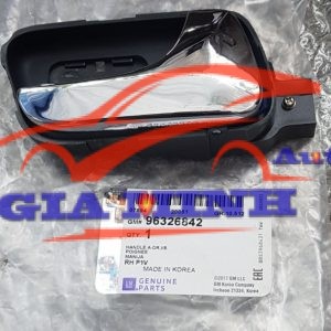 tay mở cửa trong phải daewoo magnus