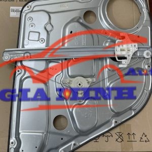 compa lên kính trước trái kia spectra