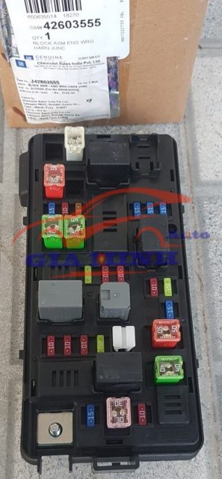 hộp cầu chì khoang động cơ chevrolet spark