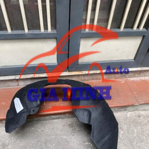 CHẮN BÙN LÒNG DÈ SAU TRÁI MAZDA CX5