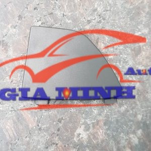 ốp tam giác lưới cản mazda 3