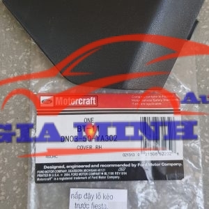 nắp đậy móc kéo trước ford fiesta