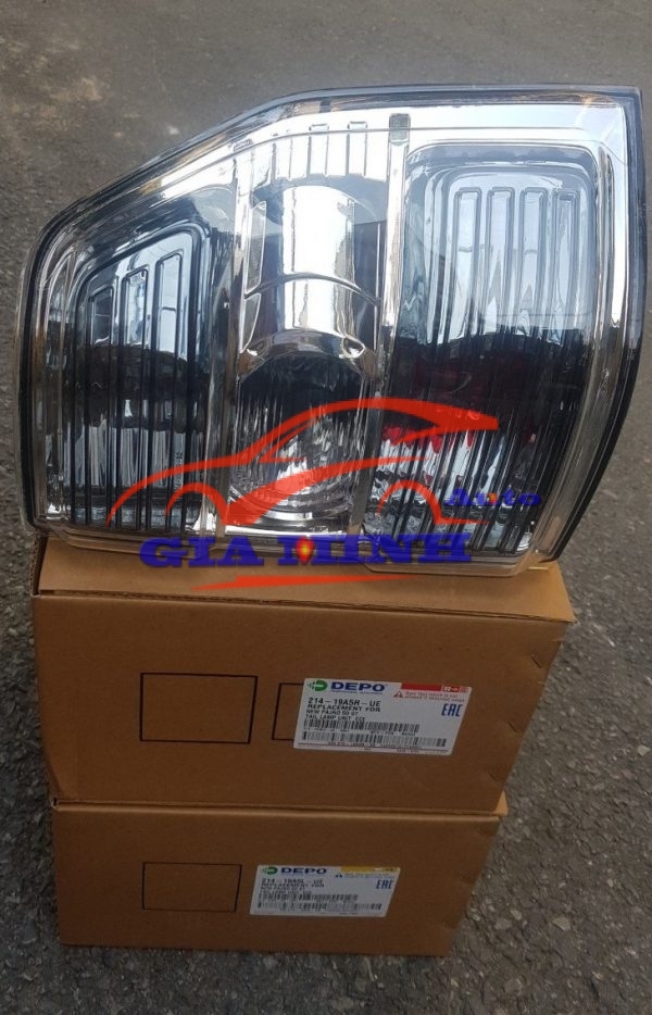 đèn hậu mitsubishi pajero