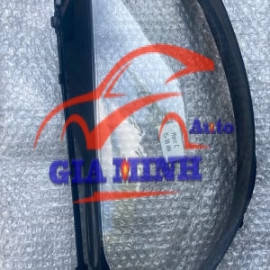 ỐP ĐÈN PHA MERCEDES C200