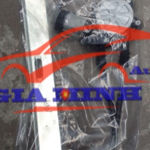 compa lên kính kia pride