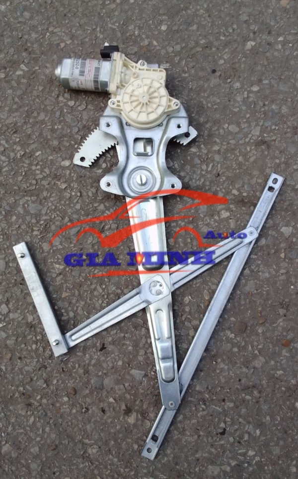 compa lên kính isuzu dmax