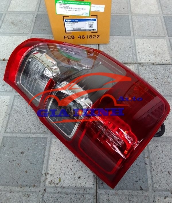 đèn hậu trái ford ranger wildtrack