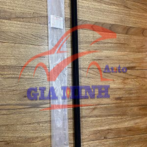 NẸP CHÂN KÍNH CÁNH CỬA NGOÀI MITSUBISHI LANCER - MR184661