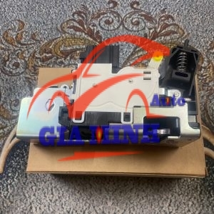 Ổ KHÓA NGẬM CỬA SAU FORD TRANSIT - YC15 V43288