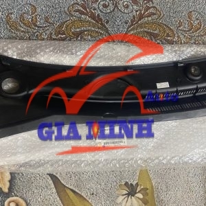 TẤM CHẮN NƯỚC DƯỚI KÍNH TRƯỚC DAEWOO GENTRA, CHEVROLET AVEO - 96476580