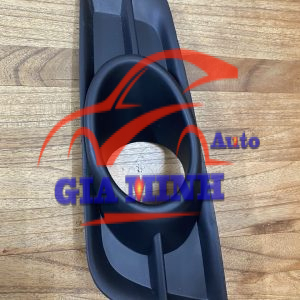 ỐP ĐÈN GẦM PHẢI CHEVROLET CRUZE