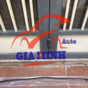 NẸP MẠ CẢN TRƯỚC MERCEDES BENZ C200, W205