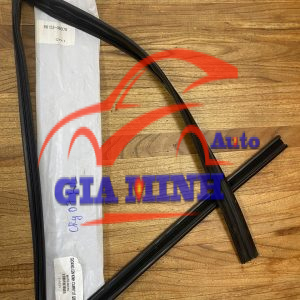 GIOĂNG LÊN XUỐNG KÍNH SAU TRÁI TOYOTA CAMRY