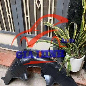 CHẮN BÙN LÒNG DÈ SAU TRÁI HYUNDAI SANTAFE