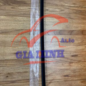 NẸP CHÂN KÍNH NGOÀI TRƯỚC NISSAN SUNNY