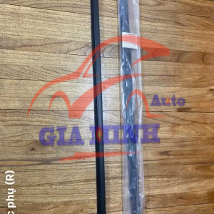 NẸP CHÂN KÍNH NGOÀI TRƯỚC MITSUBISHI LANCER