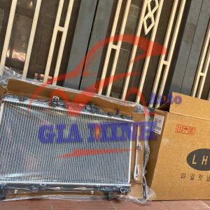 KÉT NƯỚC TOYOTA CORONA