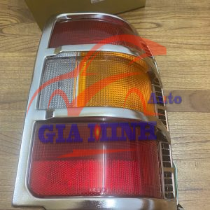 ĐÈN HẬU PHẢI MITSUBISHI PAJERO