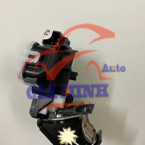 Ổ KHÓA NGẬM CỐP HẬU MAZDA