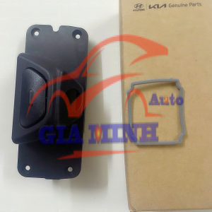 CÔNG TẮC MỞ CỐP HẬU KIA CERATO
