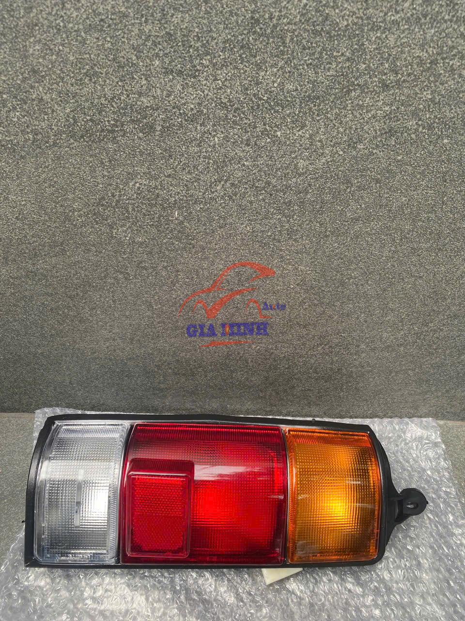 ĐÈN HẬU SUZUKI 5 TẠ