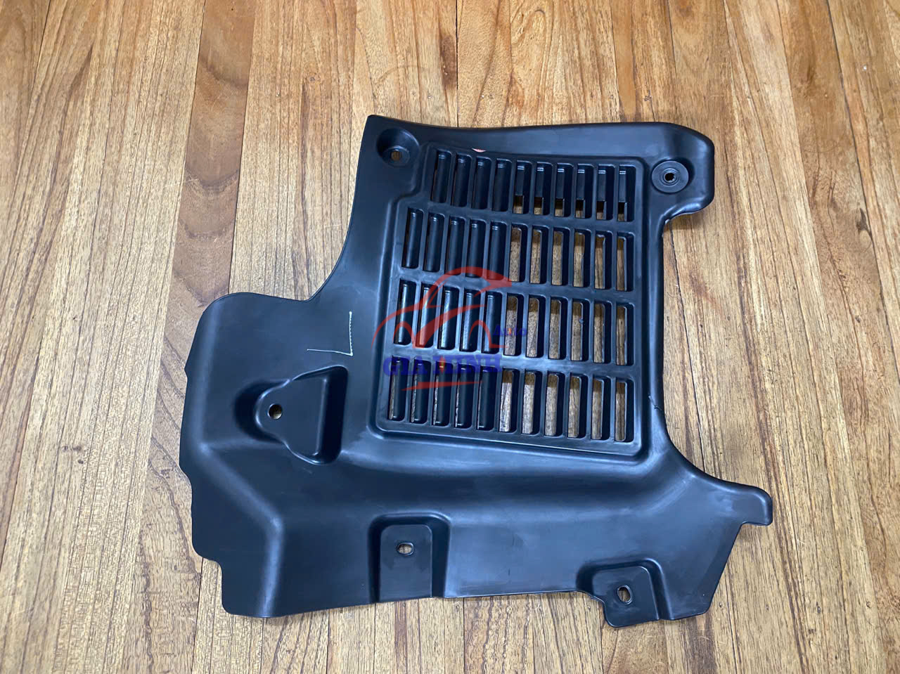 CHẮN BÙN LÒNG DÈ TRƯỚC KIA BONGO 3