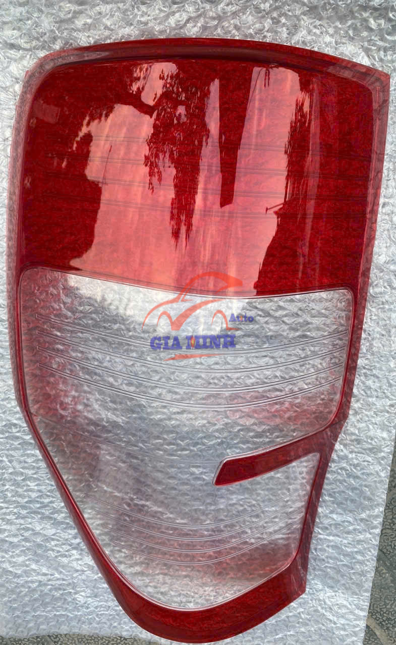 VỎ ĐÈN HẬU FORD RANGER 2.2