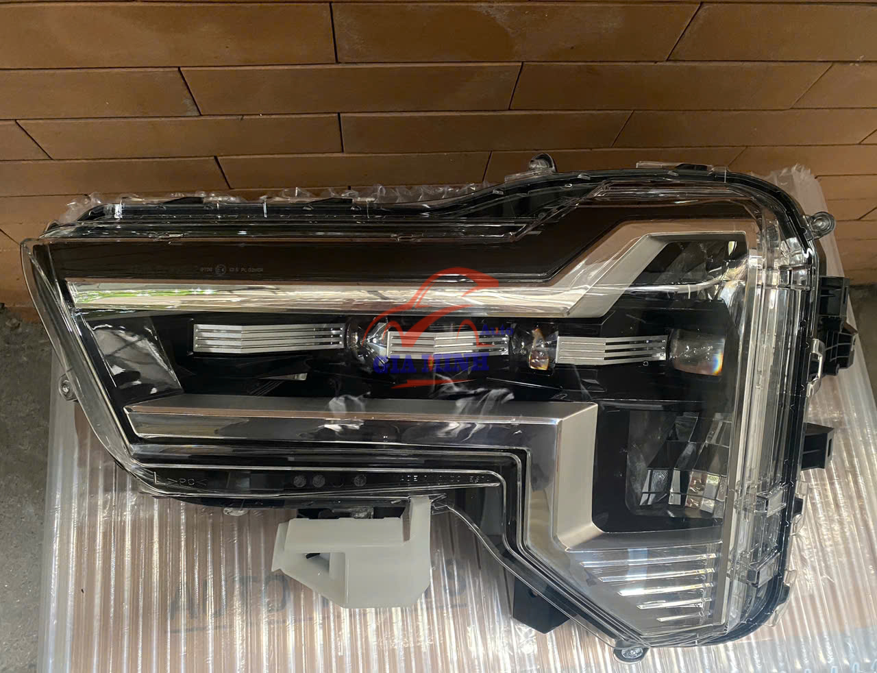 ĐÈN PHA MITSUBISHI XPANDER 2022 - 2025